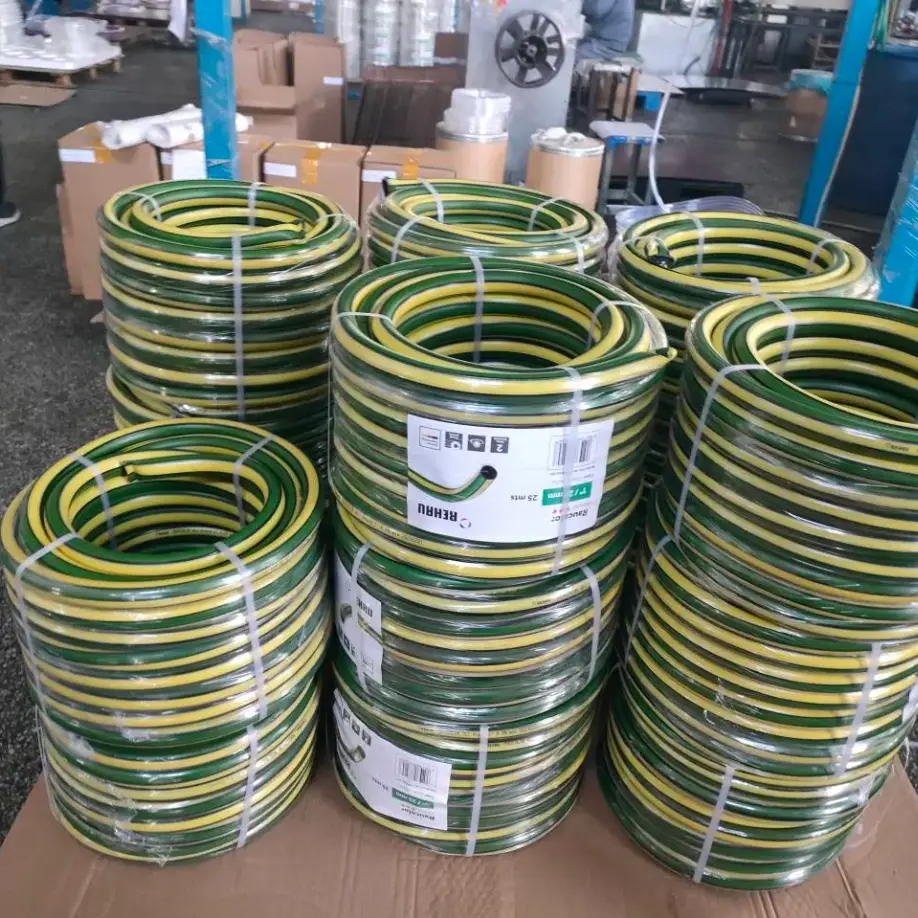 PVC Garden Hose with Sprayer for Water Discharge